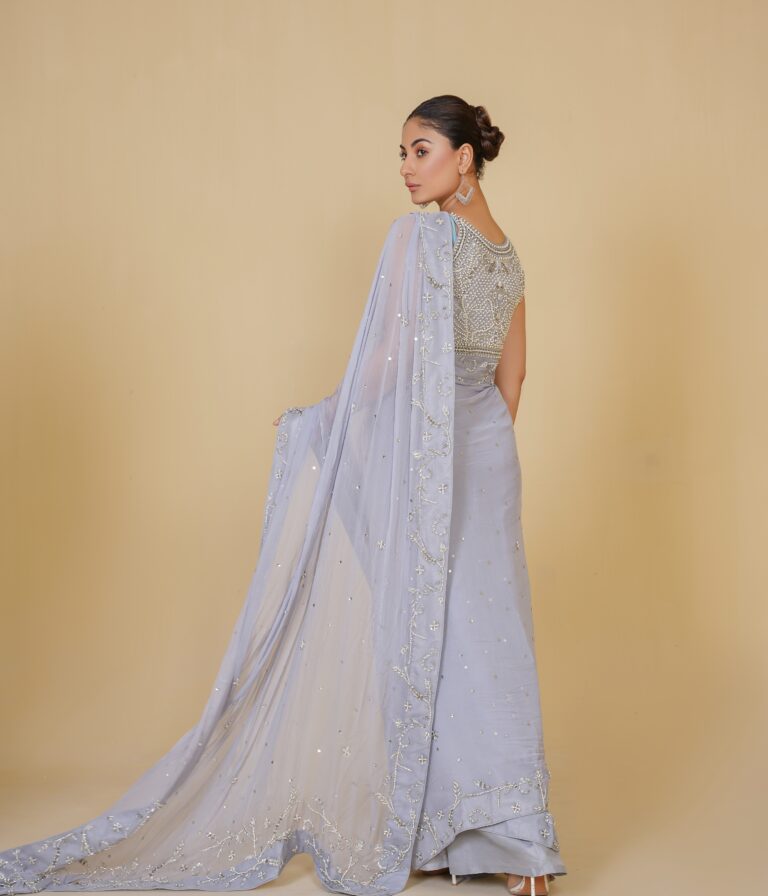 Lilac Chiffon Saree: A Stunning Fusion of Elegance and Contemporary Fashion